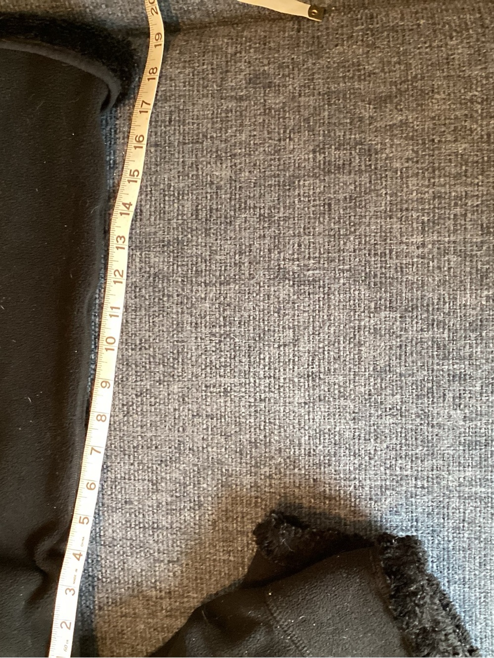 Patagonia Black Jacket with Multicolor Logo - Picture 6 of 9